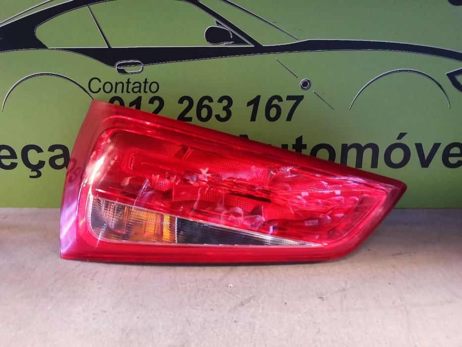 AUDI A1 FAROLIM ESQUERDO - FT339