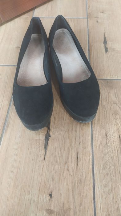 Туфлі на платформі