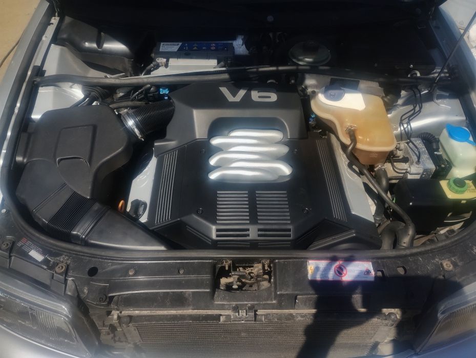 Audi A4 B5 2,6 v6 Super stan