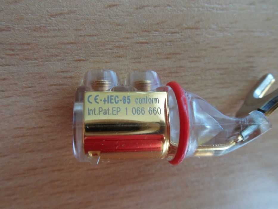WBT 0680 - zaciski głośnikowe widły .