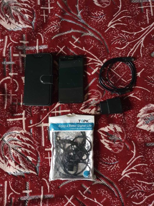 Продам телефон Sony Xperia E4g 2033