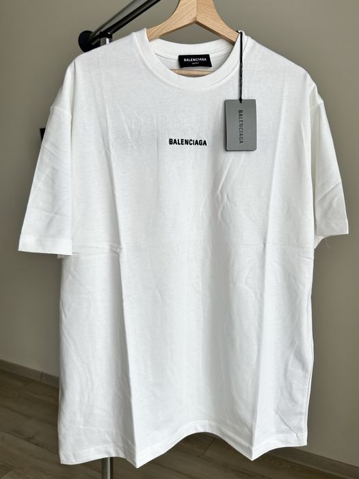 Футболка Balenciaga