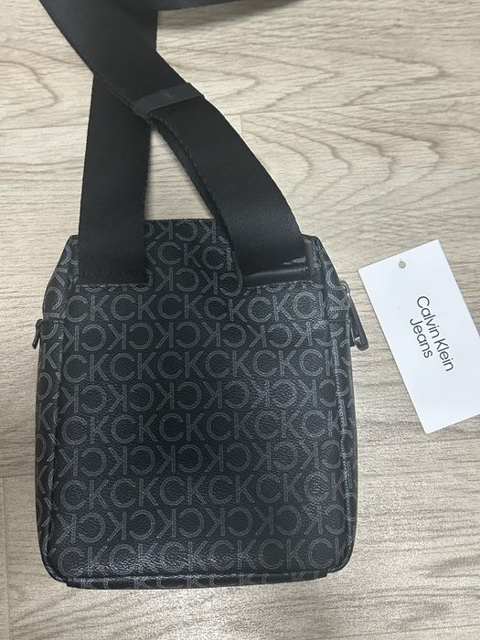 Cумка Calvin Klein мессенджер