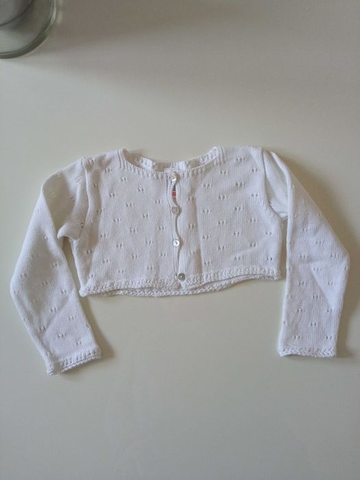 Baby biały dziecięcy sweterek krótki r 80/86
