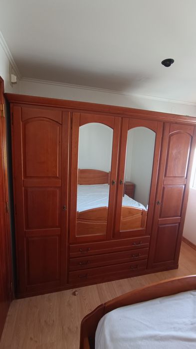 Quarto completo em cerejeira maciça