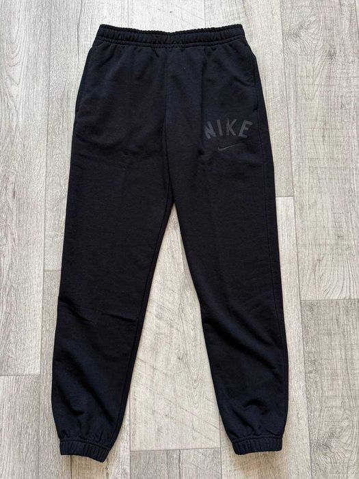ОРИГІНАЛ! Штани Nike Swoosh Dri-Fit Joggers Black S M L | FV9946-010