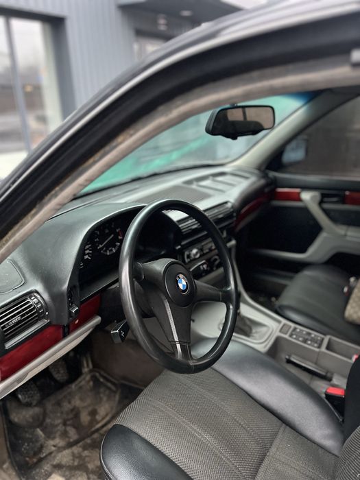 Терміново Bmw 730i 3.0 газ/бензин