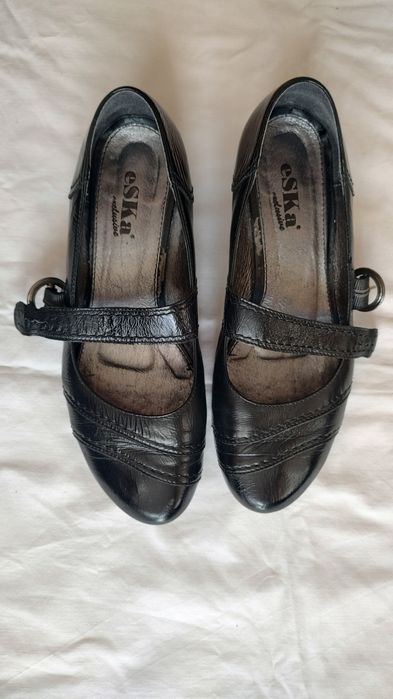 Põłbuty damskie skórzane rozm. 39