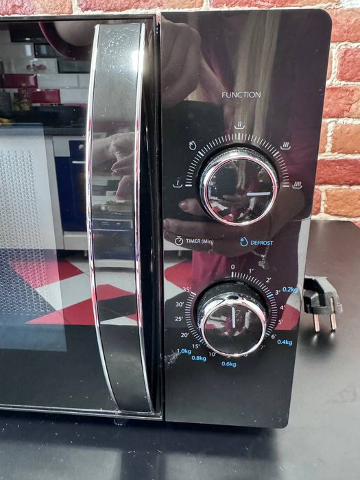 Мікрохвильова піч Toshiba MWP-MM20P (BK)