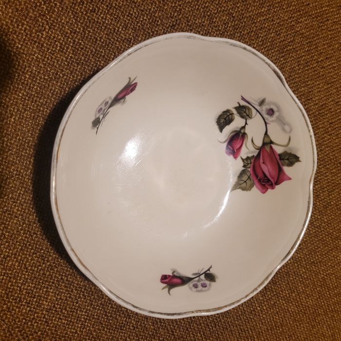 salaterka mała miska porcelana Chodzież roża