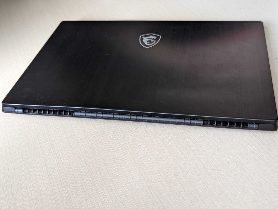 Ноутбук MSI Modern A10RAS Ultra Thin Onyx Black