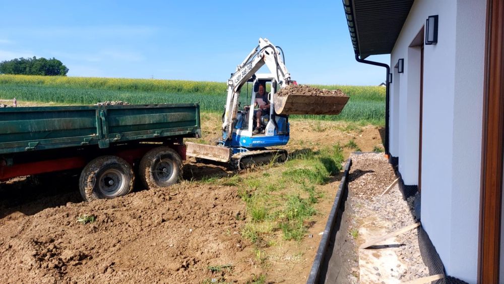 Usługi minikoparka 3.5t Transport autolawetą