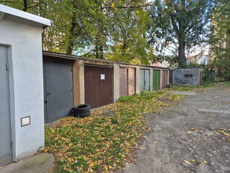 Garaż murowany ŚRÓDMIEŚCIE ul. Uniwersytecka KW własność - Widok 4