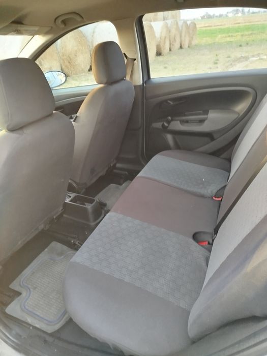 Fiat  Punto 1.4 2007 Niski Przebieg