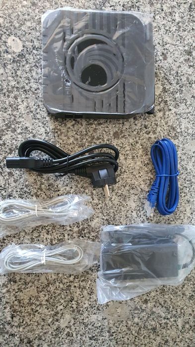 Router cnPilot R201 com ATA novo!