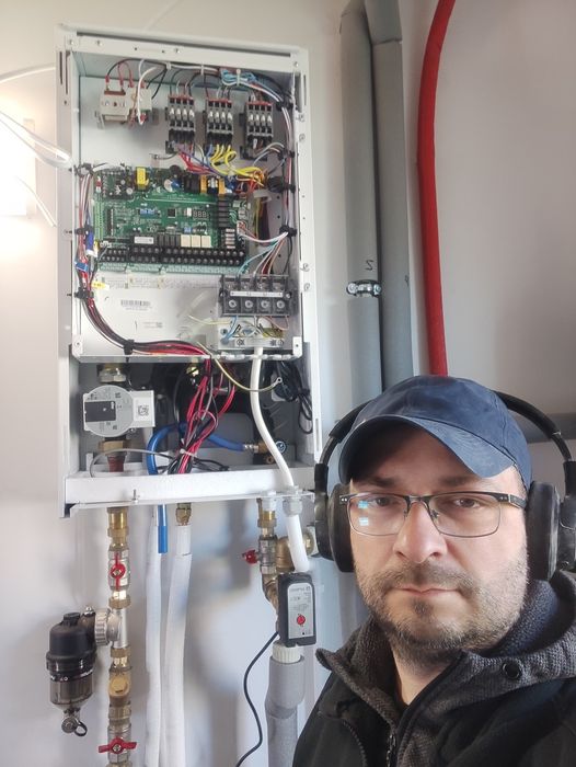 Centralne ogrzewanie , instalacje , hydraulik