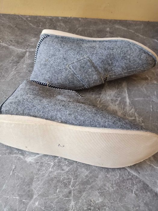 Kapcie filcowe wysokie nowe rozm.42