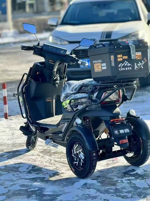 Электроскутер CRUZZER ECO SMART,двиг 2000W,акум.72V 32Ah