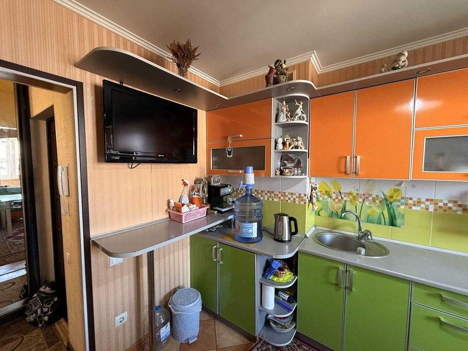 Продам 3 кімнатну з ремонтом на Вузовському. (321-056) - View 3