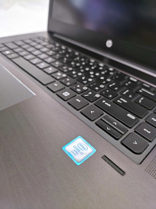 Ноутбук HP ZBook Studio G3 Mobile Workstation