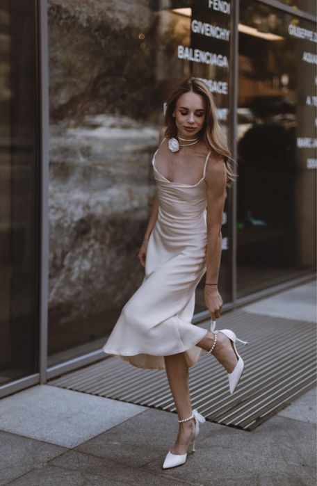 Продам сукню вечірню