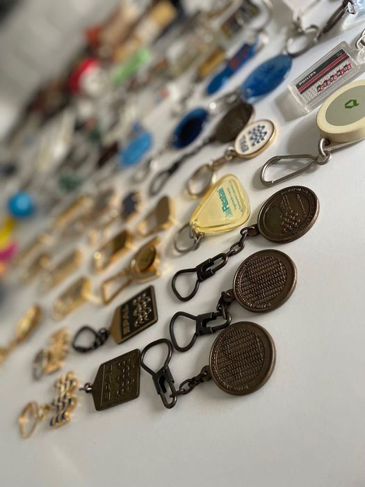 Coleção de portas-chaves variados