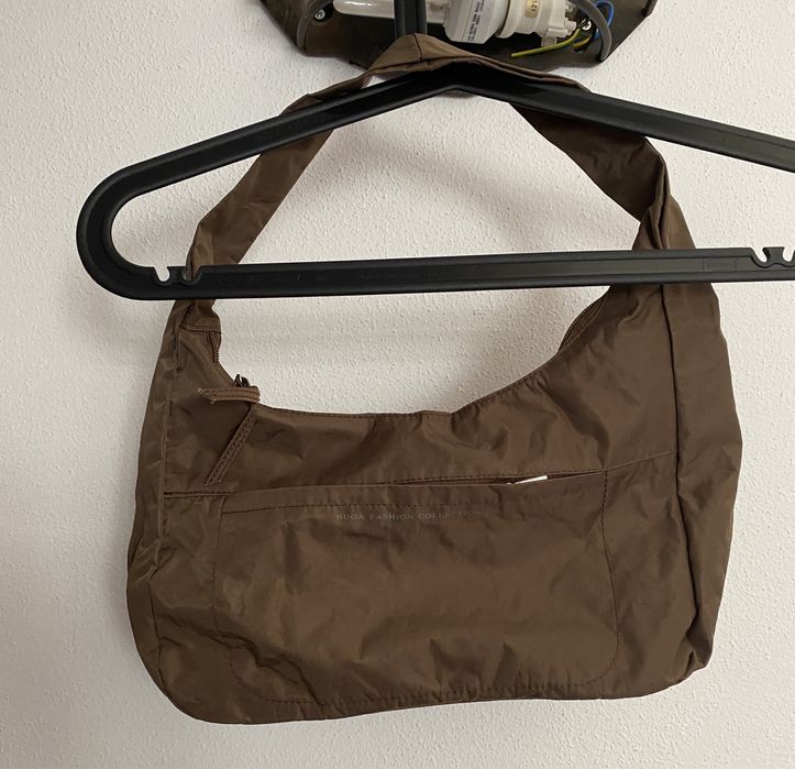 Malas variadas em bom estado