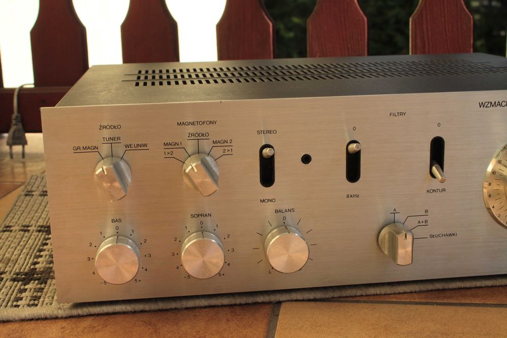 WZMACNIACZ UNITRA WS 303 Oryginalny Sprawny