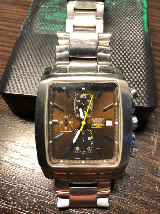 Годинник CASIO EF-509