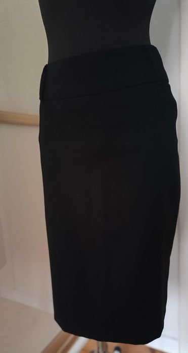 Czarna spódnica ołówkowa Morgan