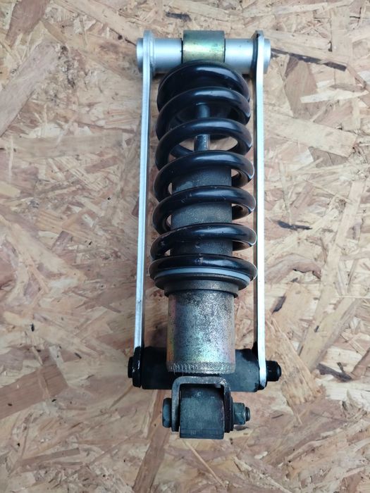 Yamaha xv 1600 wild star road Star amortyzator tył