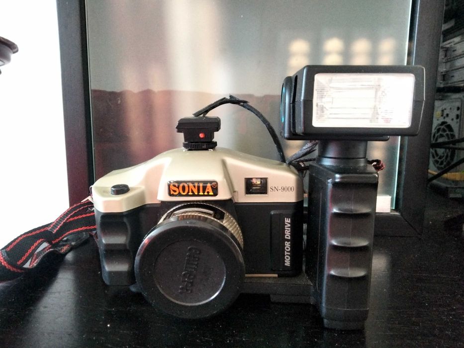Sonia Analog Camera – Vintage with Flash64171278592641120
