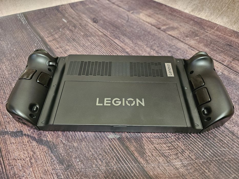 Ігрова консоль Lenovo Legion Go 512 Gb Shadow Black (SteamOS) з гарантією
