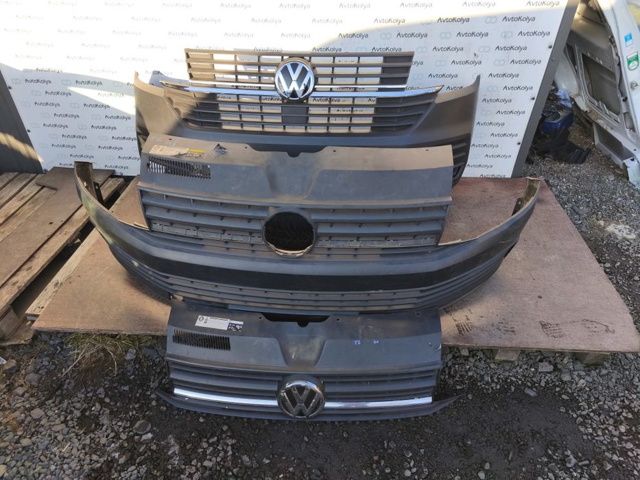 Бампер передній VW Caddy T5 T6  Touran Golf SpaceFox Crafter