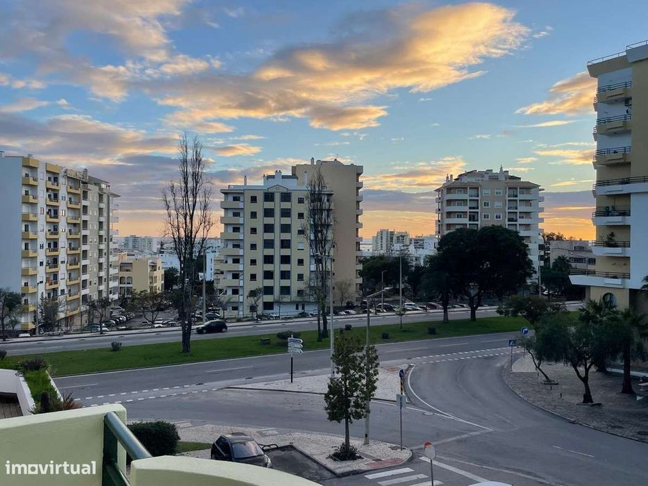 T2 em Faro com varanda pronto a habitar