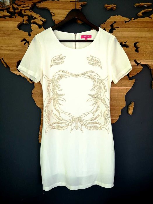 Zwiewna sukienka koktajlowa w kolorze ecru