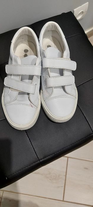Продам красовки- черевики Adidas
