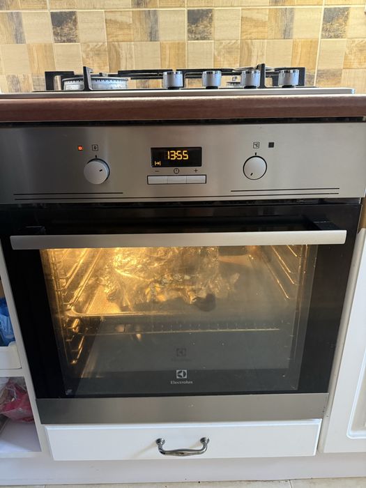 Zestaw plyta gazowa beko + piekarnik elektryczny electrolux