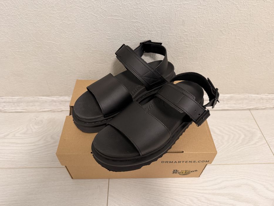 Босоніжки dr martens