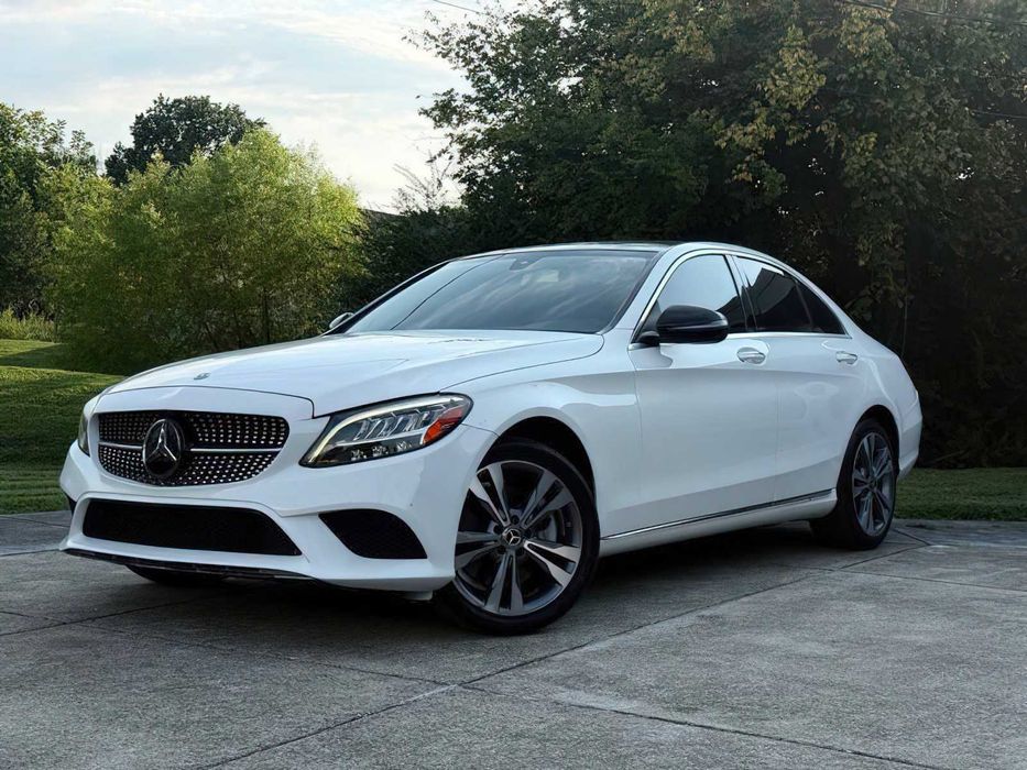 Mercedes-Benz C300      2019
