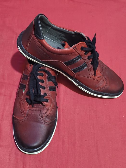 Спортивные туфли р.41