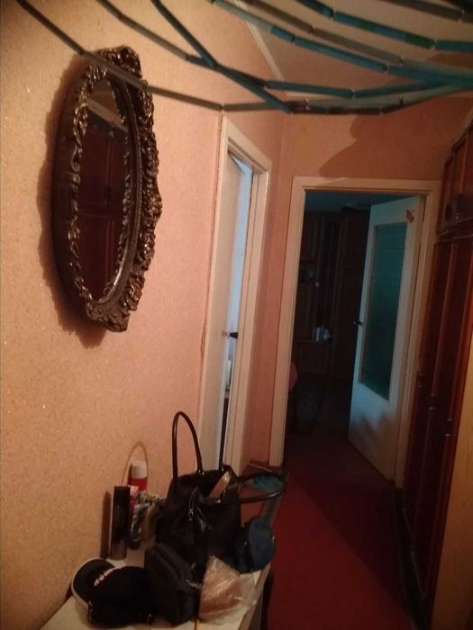 Здам місце в кімнаті для працюючої дівчини,без господаря.