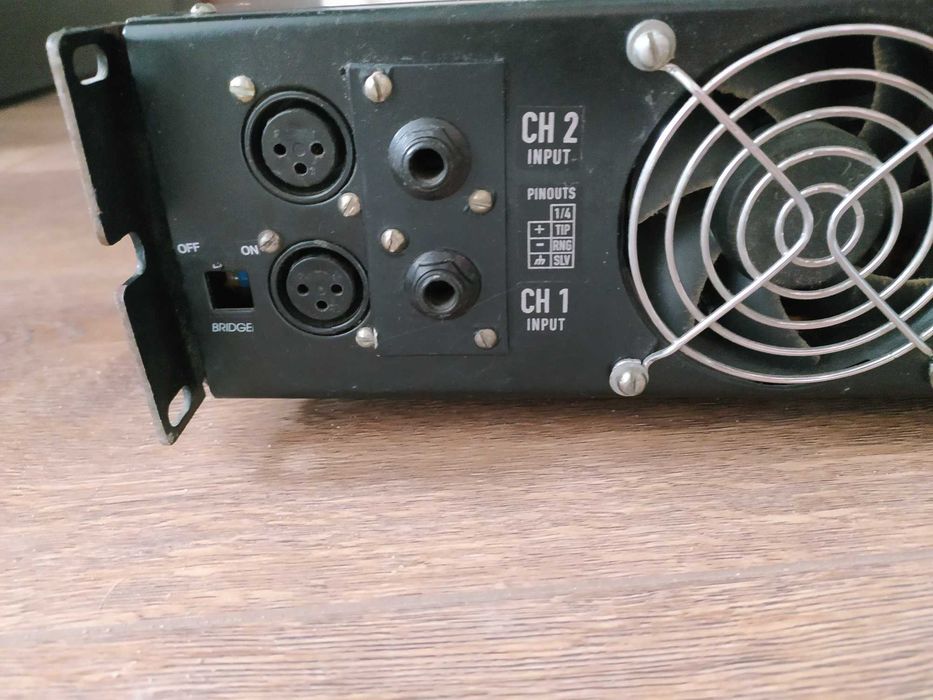 Підсилювач qsc усилитель звука