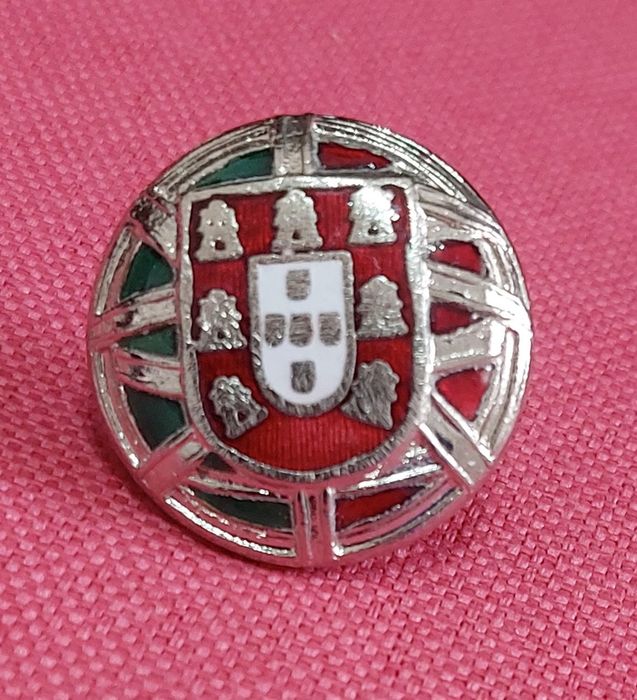 Crachá, Emblemas militares
