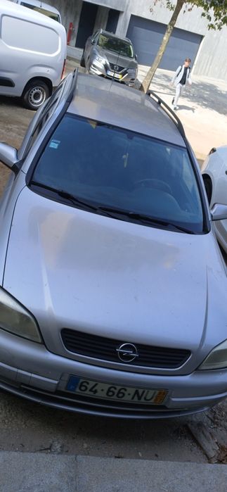 Segue para venda essa magnífica Opel Astra