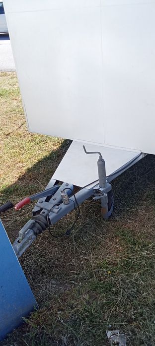 Reboque como novo