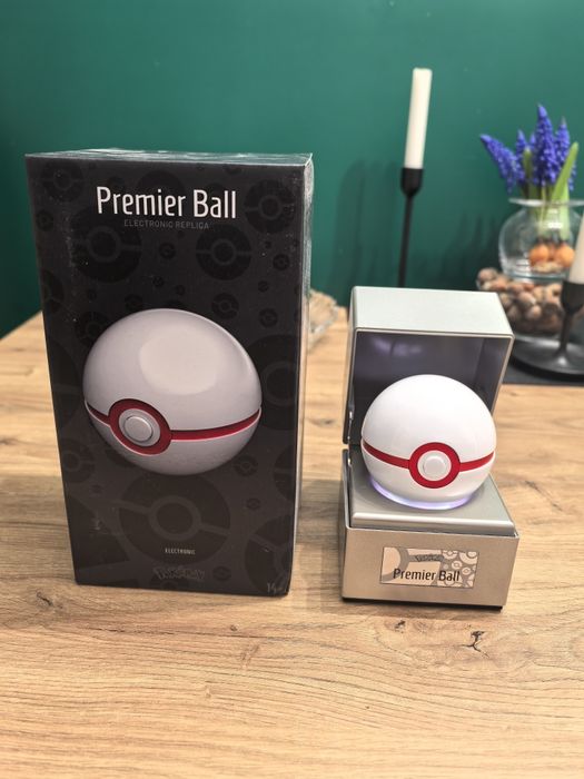 Pokemon Premium Ball od Wand Company