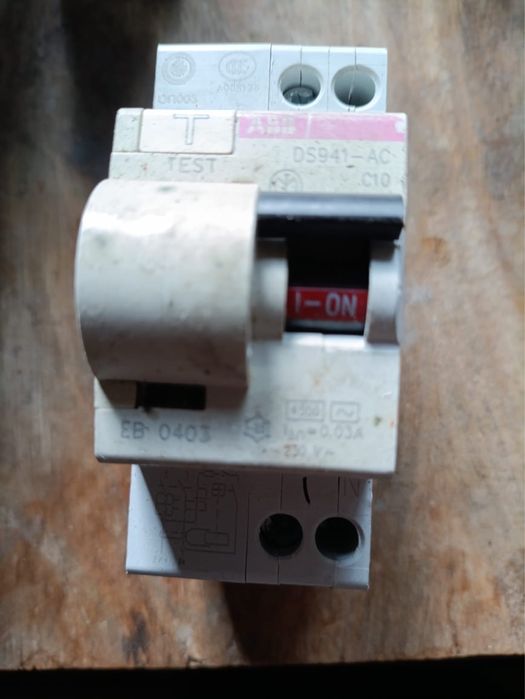 Пзв, і автомати ABB двох полюсні C4C6C10