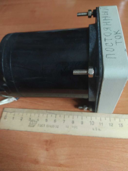 Вольтметр М1420. (0...250В)