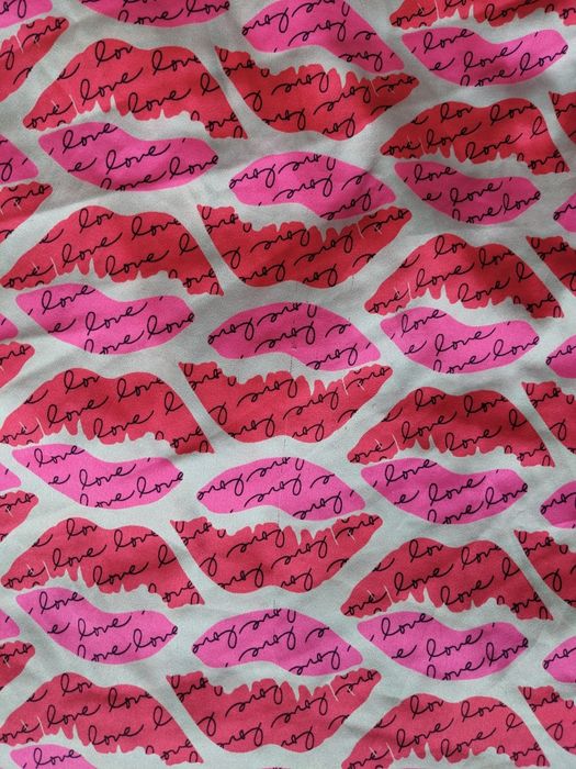 Пижама Victoria's Secret Pink Lips размер S редкий принт